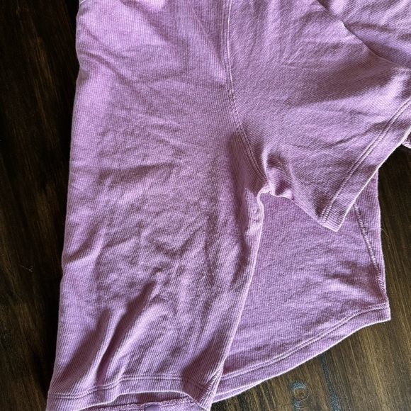 Lululemon Hold Tight Cropped T-Shirt
Velvet Dust - Picture 6 of 10
